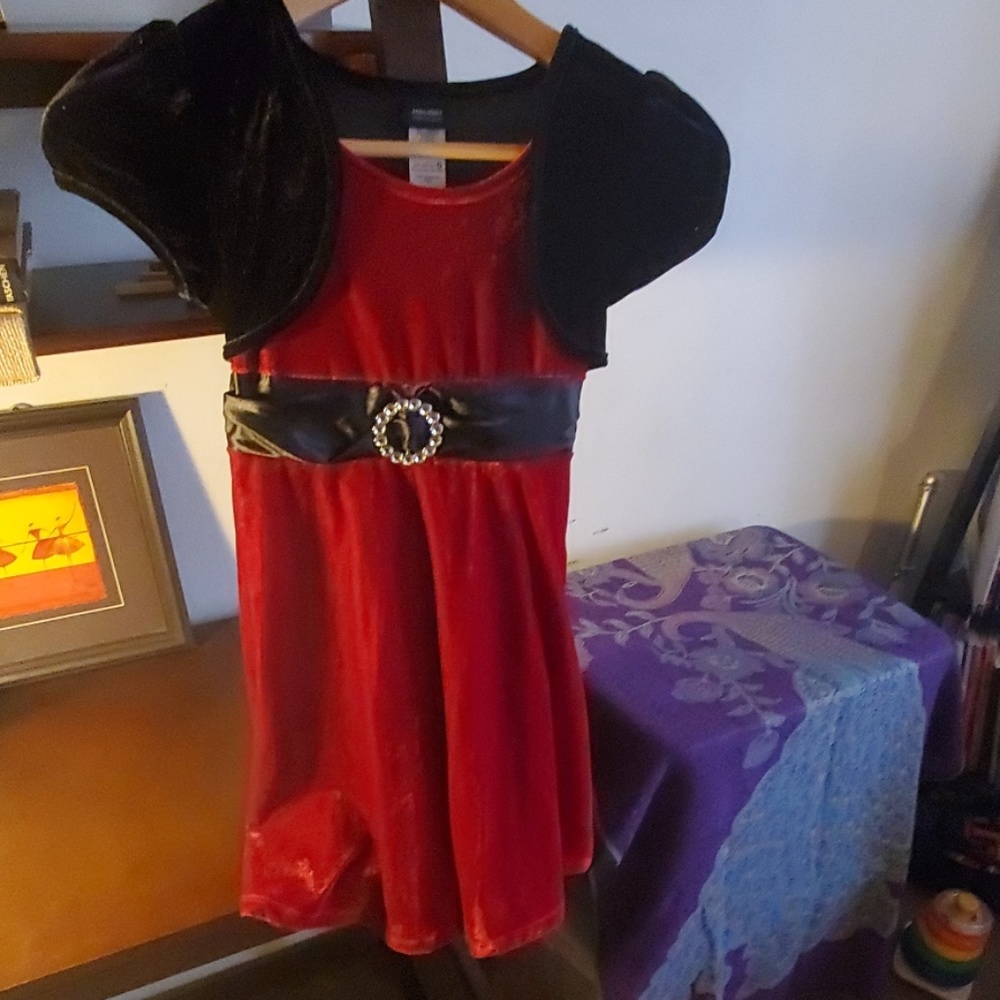Girl's dressy dress size 7/8